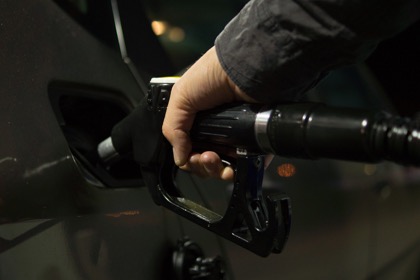 Бюджет РФ доплатит за ограничение цен на бензин 