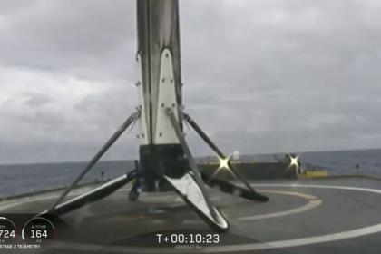 Space Х заявила о потере первой ступени Falcon Heavy